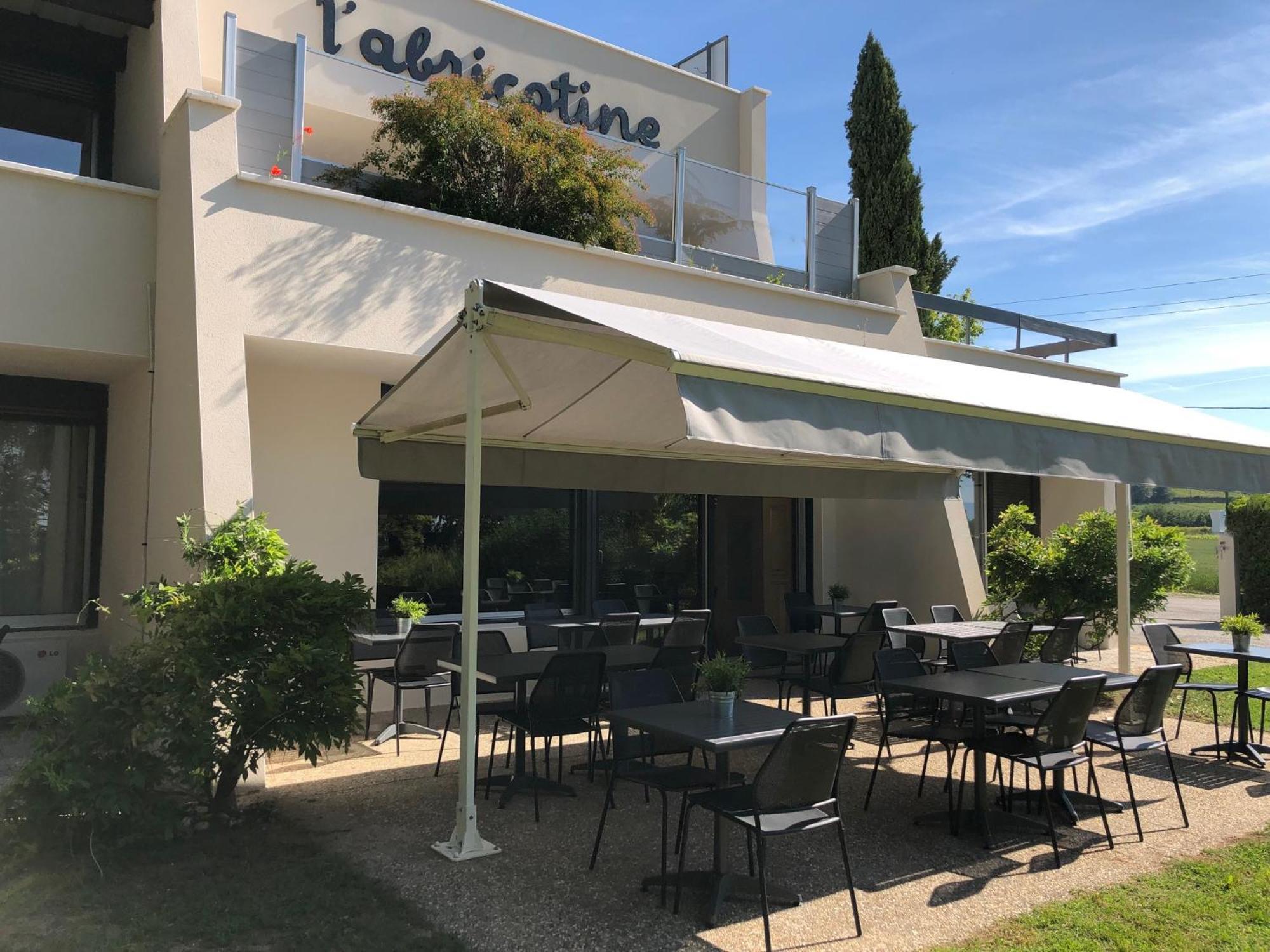Logis Hotel L'Abricotine Tain-l'Hermitage Bagian luar foto