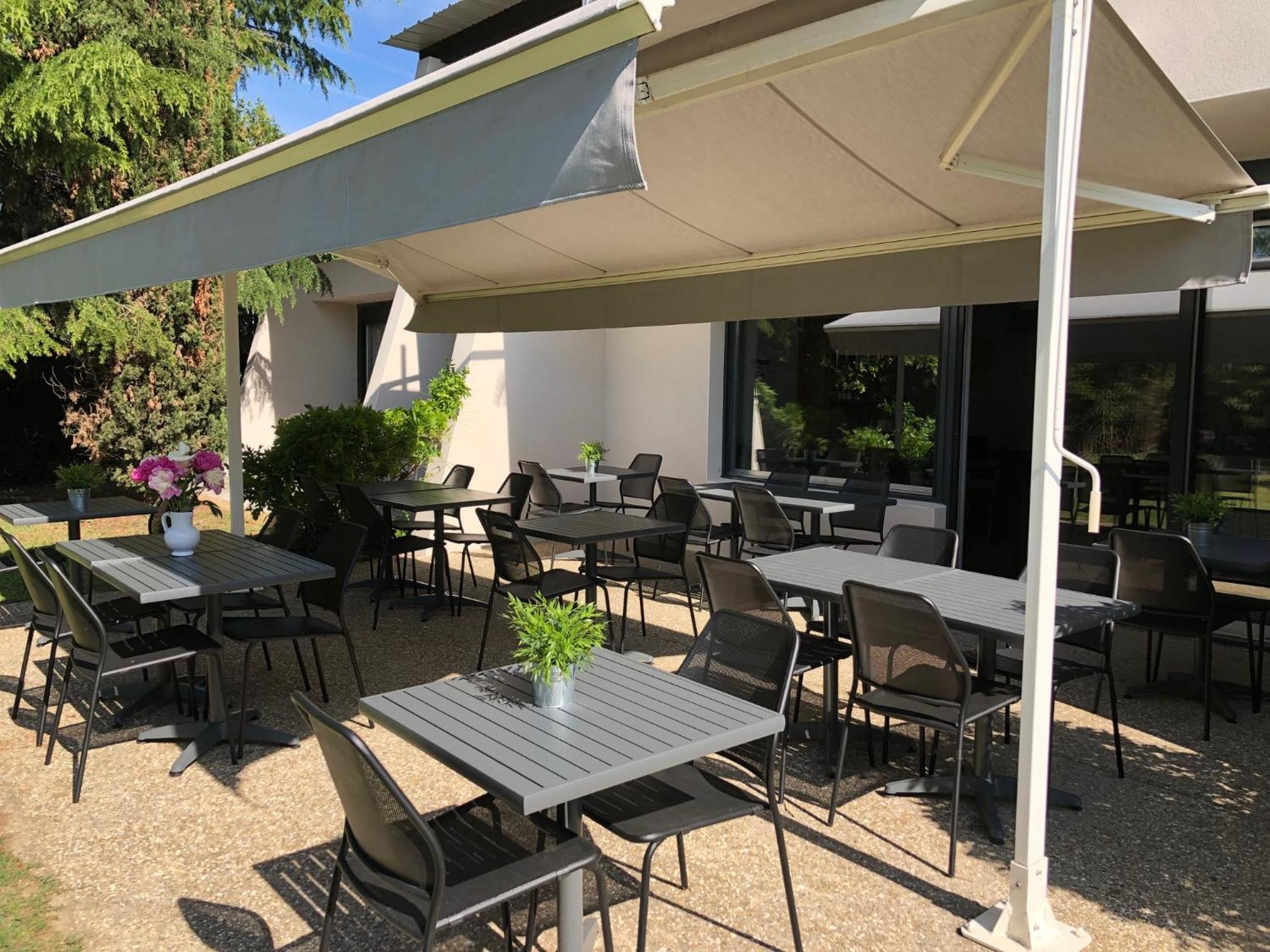 Logis Hotel L'Abricotine Tain-l'Hermitage Bagian luar foto